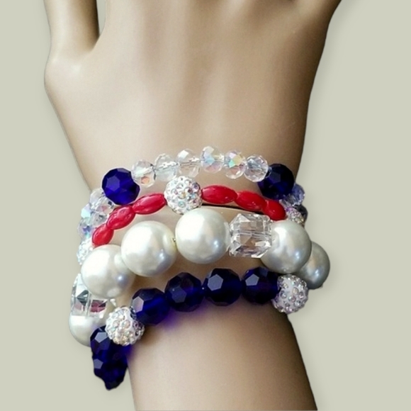 NWT Hand Crafted Boho Beaded Faux Pearl and Rhinestone Wrap Bracelet - Picture 3 of 12